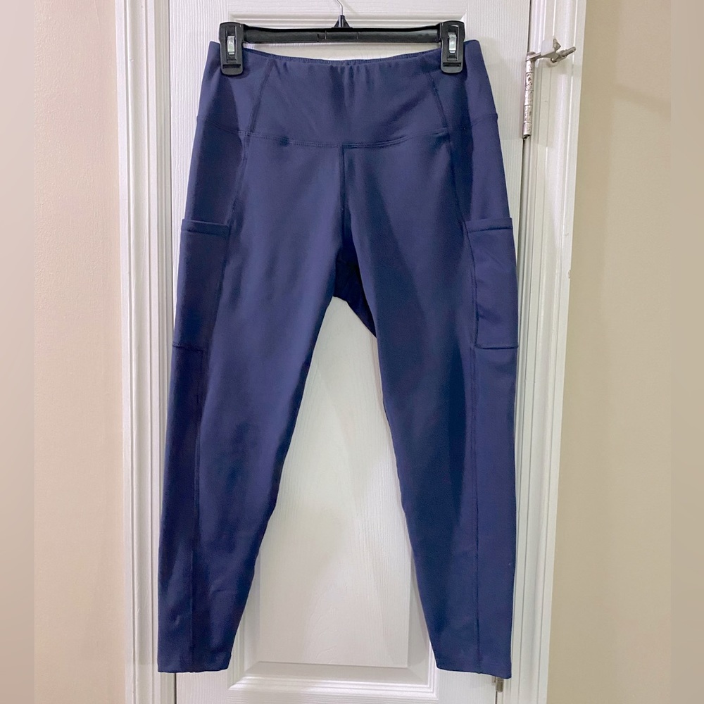 Navy leggings